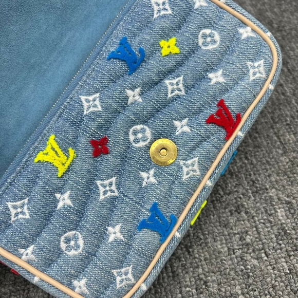 100%  Authentic Louis Vuitton New Wave Blue Monogram Denim Satchel - Picture 7 of 14